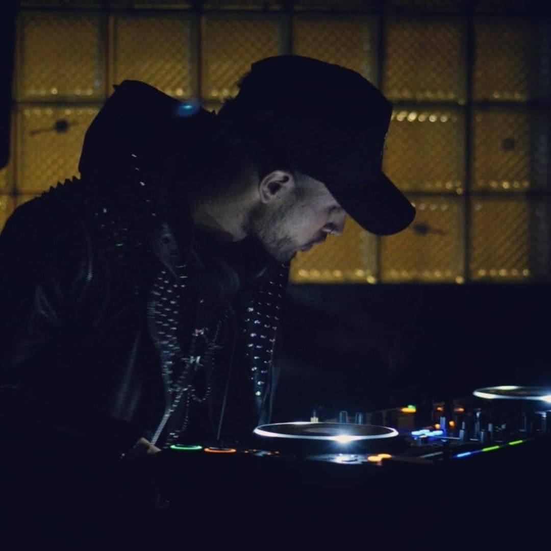 Elliot Milan