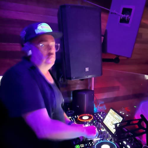 DJ Guy Wilson Profile Image