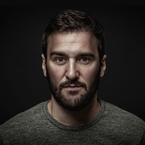 Alex Ferrer portrait
