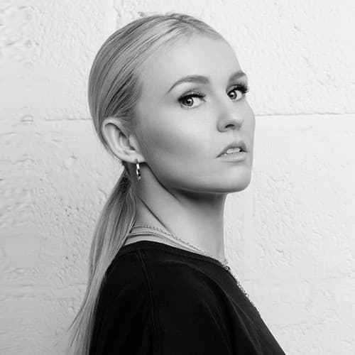 Ali Story portrait