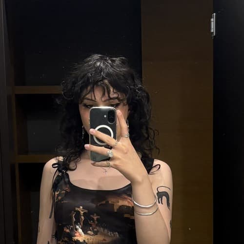 meera (NO) Profile Image
