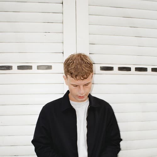 Tschstin portrait