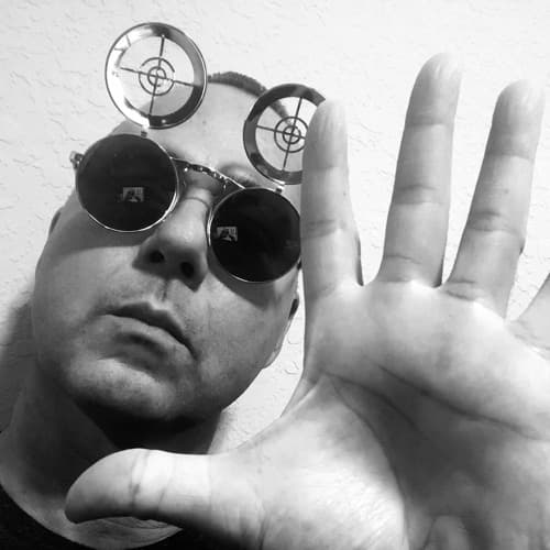 DJ M-TRAXXX portrait