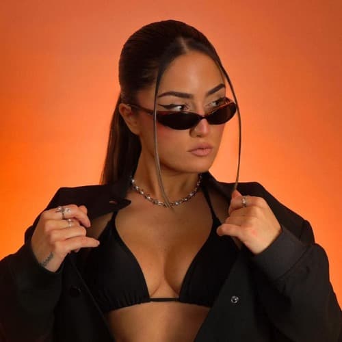 Ellie Mary Profile Image