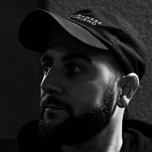 AregV portrait