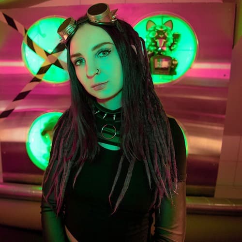Yaleeni Profile Image