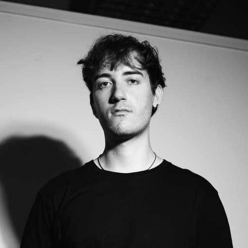 AVADY portrait
