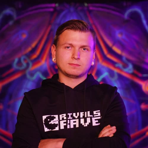 Reesix portrait