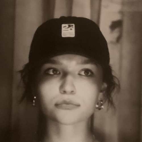 AXT portrait