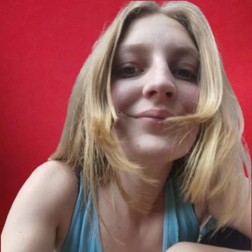 die Rote Dora portrait