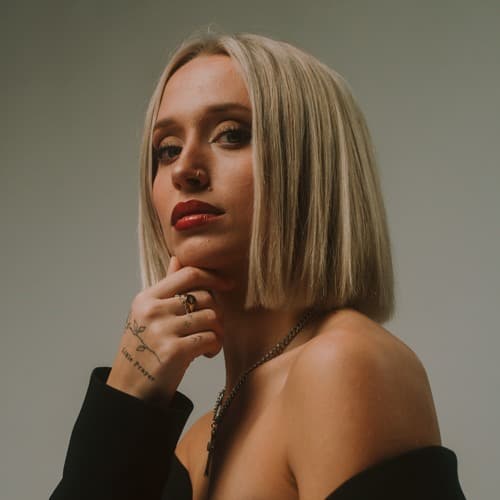 NOVAH portrait