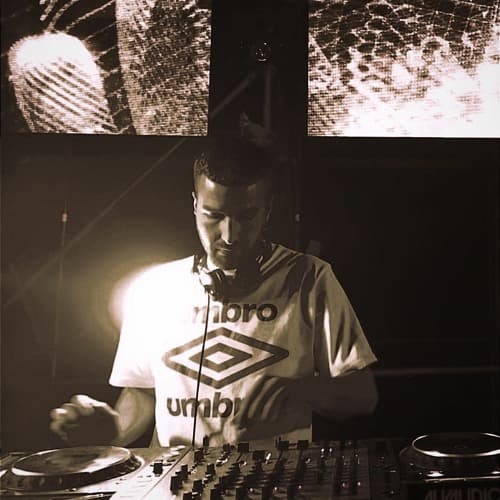 Adrian Laguna Profile Image