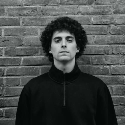 R/D/V portrait