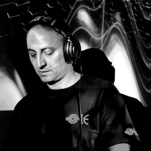 DJ Slave