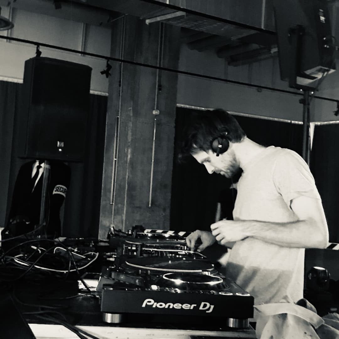 Ben3000 Profile Image