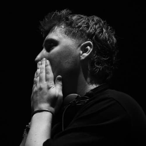 DIØN portrait