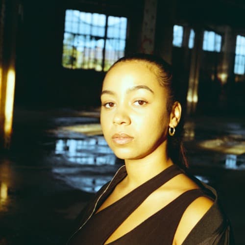 Sharnie portrait