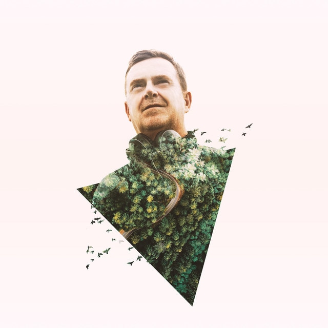 Portrait of Nick Warren