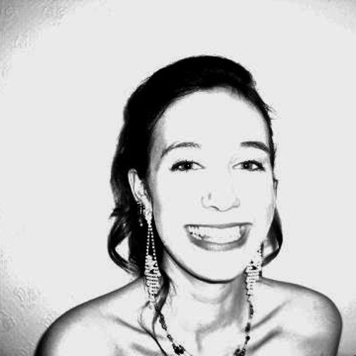 Portrait of Holly Daze