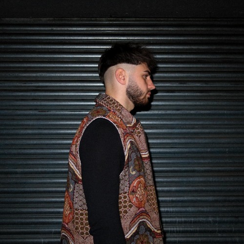 Portrait of B-SiDE (AU)