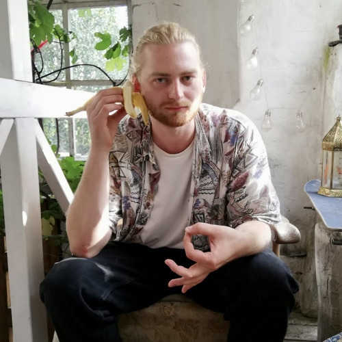Portrait of Bene Link