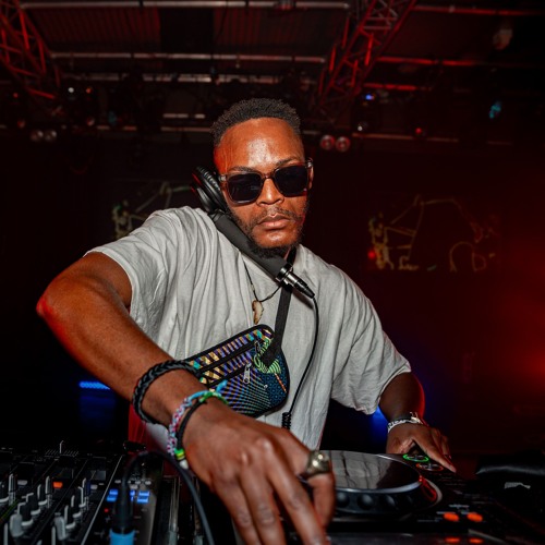 Portrait of Streys De Dj