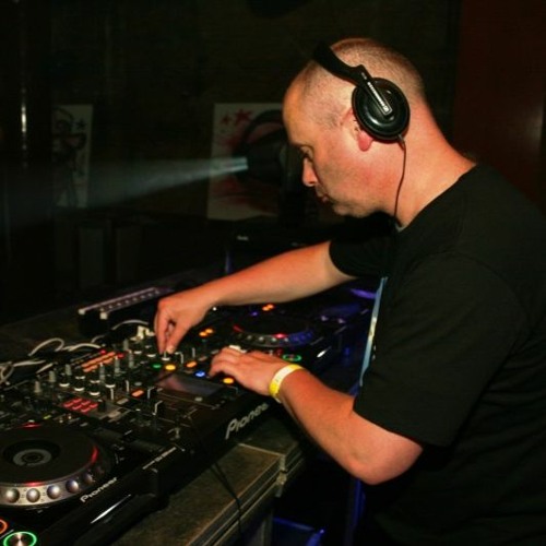 Portrait of DJ Wesper