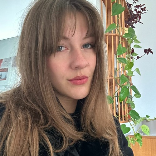 Portrait of Annemalie