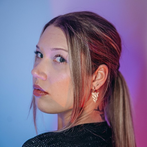 Portrait of Enaly