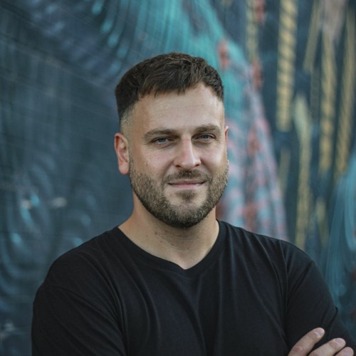 Portrait of Monoclick