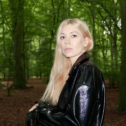 Portrait of Sandra Mosh