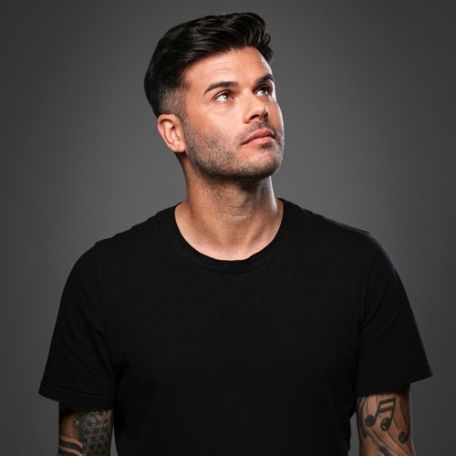 Portrait of Carlos Chaparro