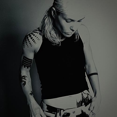 Portrait of LARA SILVA
