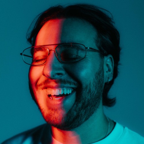 Portrait of DJ BORING