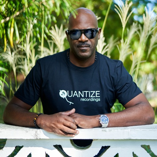 Portrait of DJ Spen