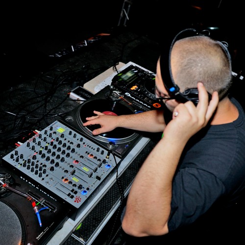 Portrait of DJ Borg