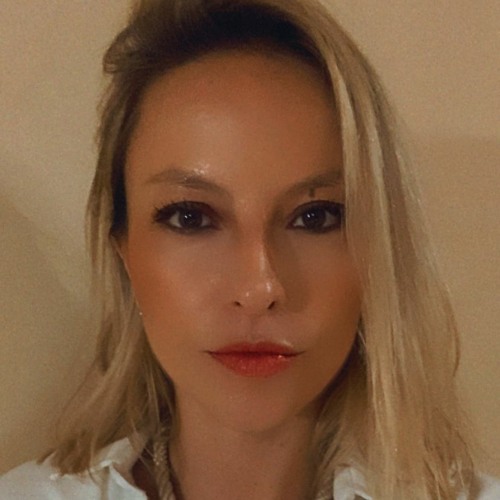 Portrait of La Femme