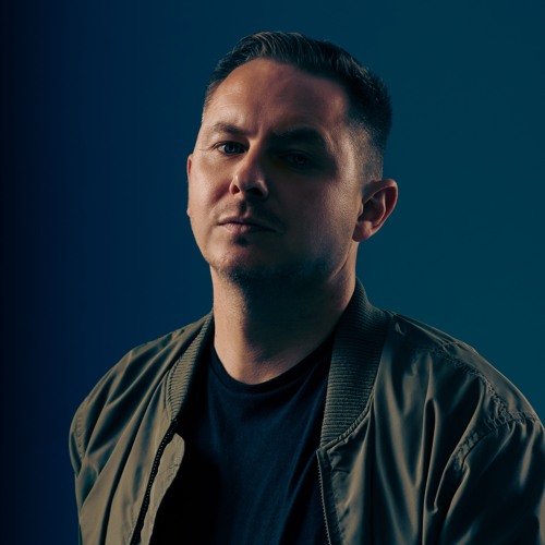 Portrait of AKTIVE