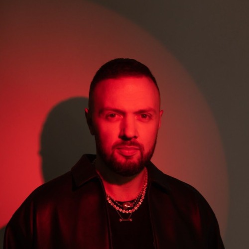 Portrait of Chris Lake