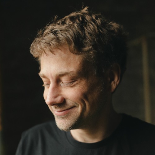 Portrait of Tobi Dei