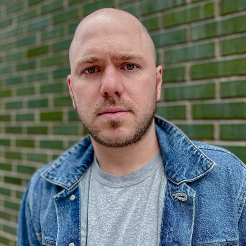 Portrait of Kyle Louis