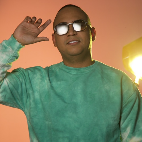 Portrait of DJ Fronter