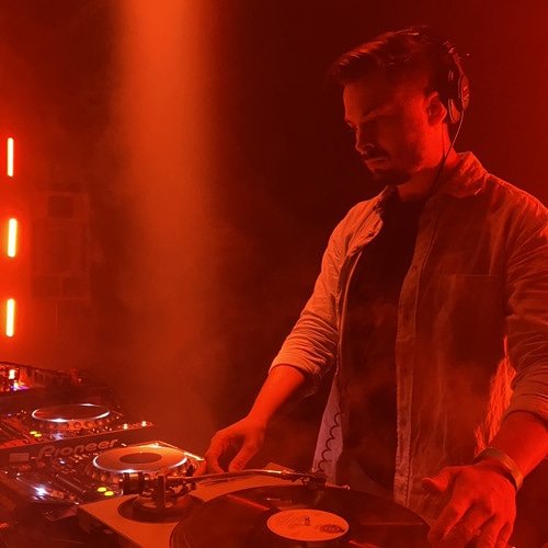 Portrait of DJ Con