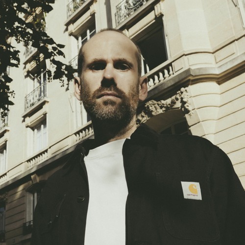 Portrait of DJ Steaw