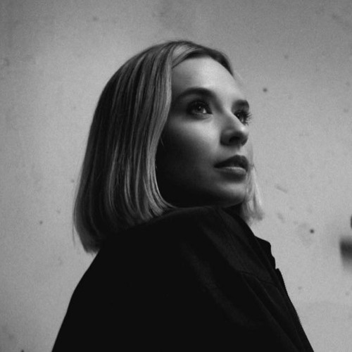 Portrait of Dia G